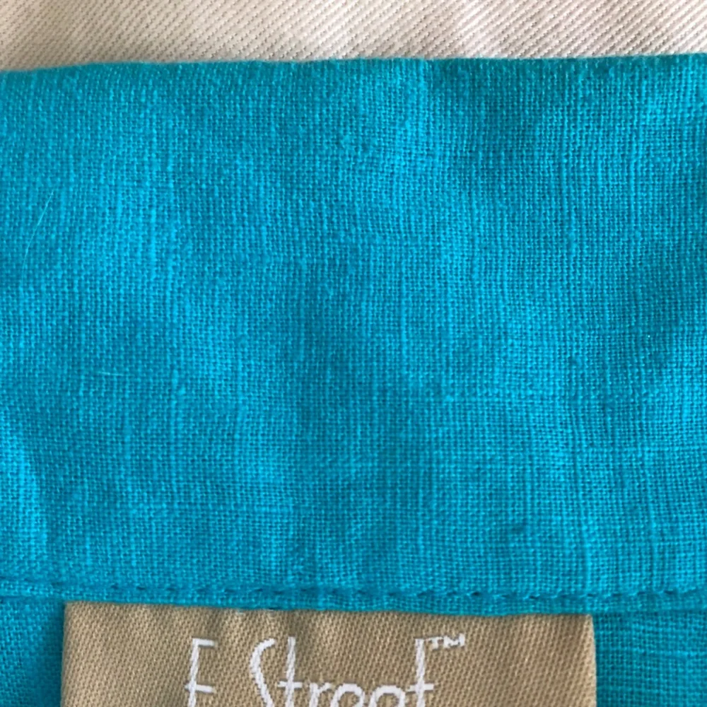 E Street Linen/Cotton Blend Button Front Embroidered Top Turquoise Size Large - Picture 10 of 10